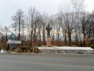 Пам'ятники, скульптури