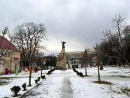 Пам'ятники, скульптури