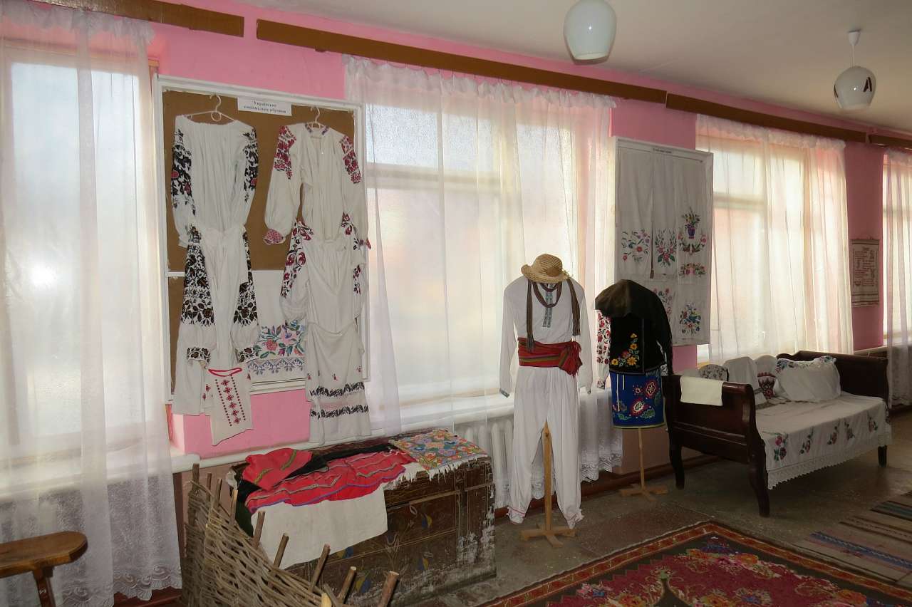 Бугрин. Ліцей - Бугрин