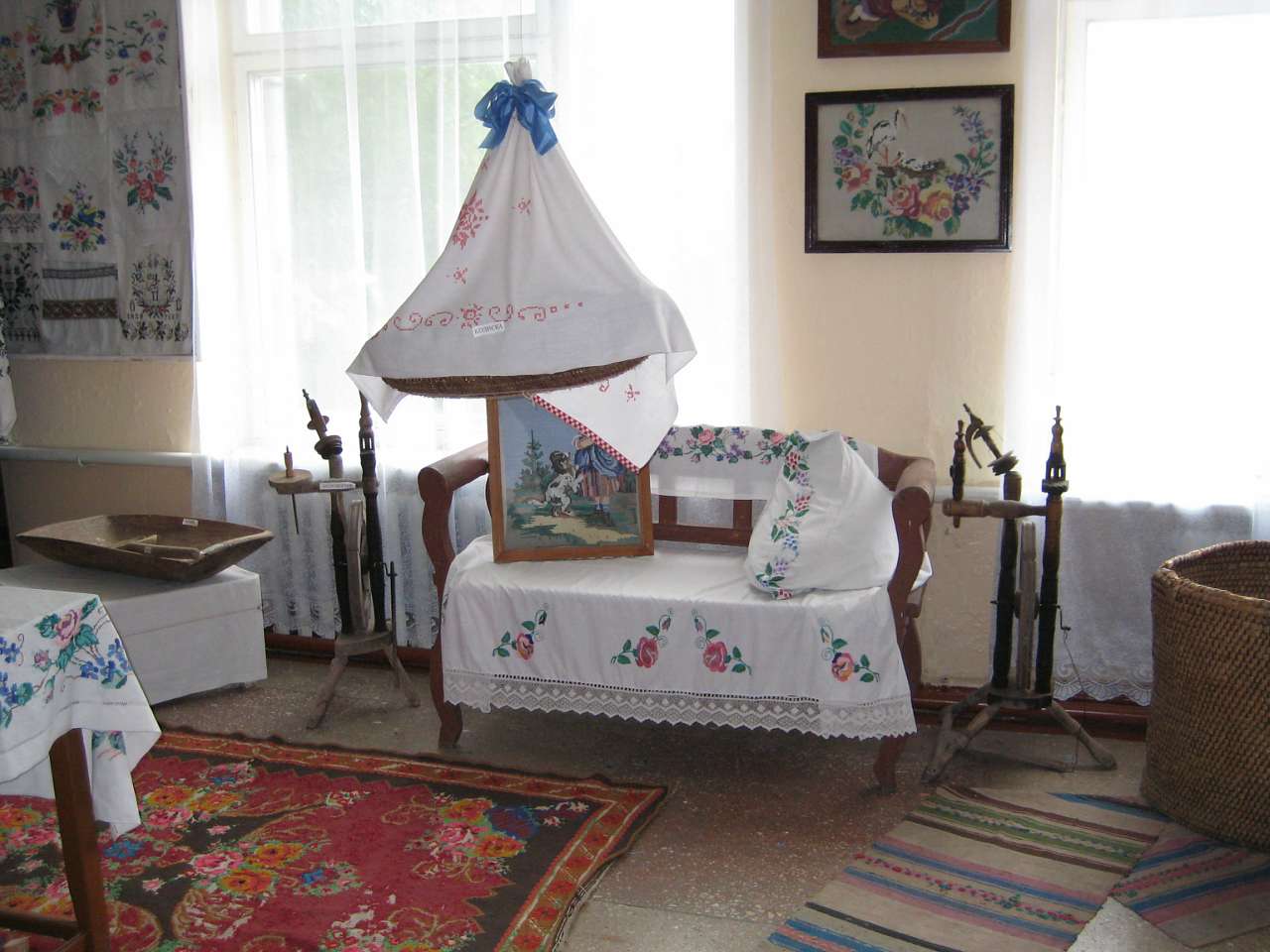 Бугрин. Ліцей - Бугрин