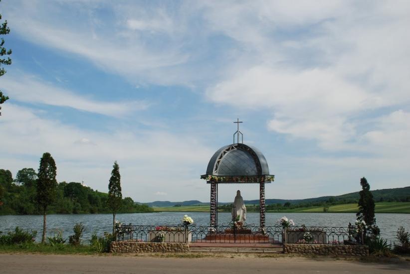 Пониква з panoramio.com - Пониква