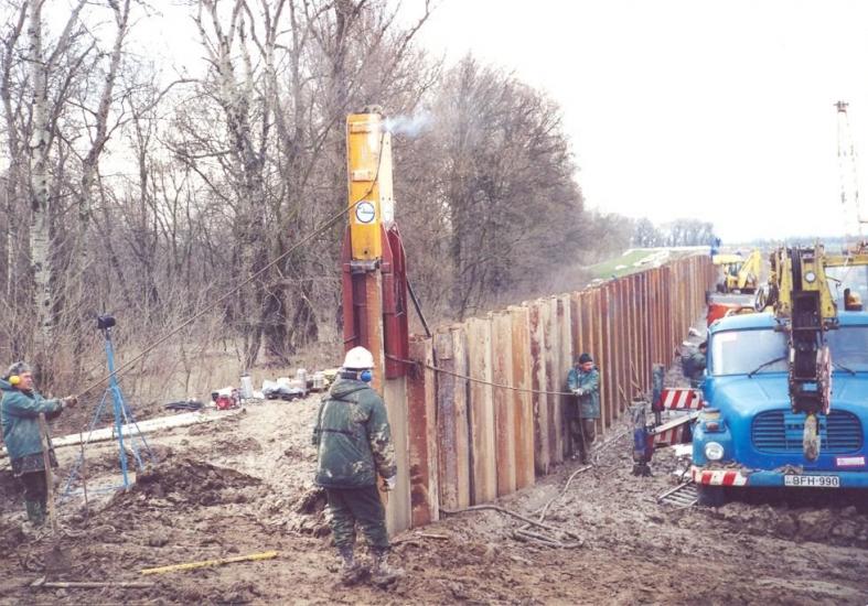 Гуняді з panoramio.com - Гуняди