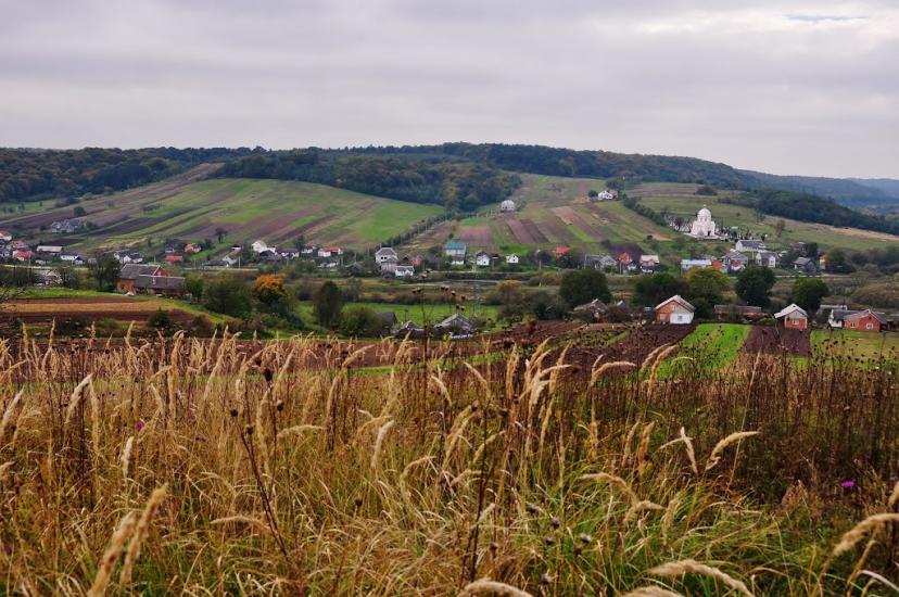 Підмонастир з panoramio.com - Подмонастырь
