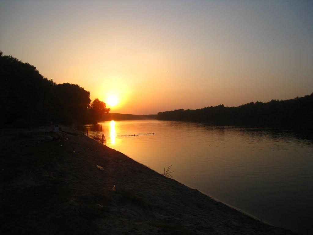 Салтикова Дівиця з panoramio.com - Салтикова Дівиця