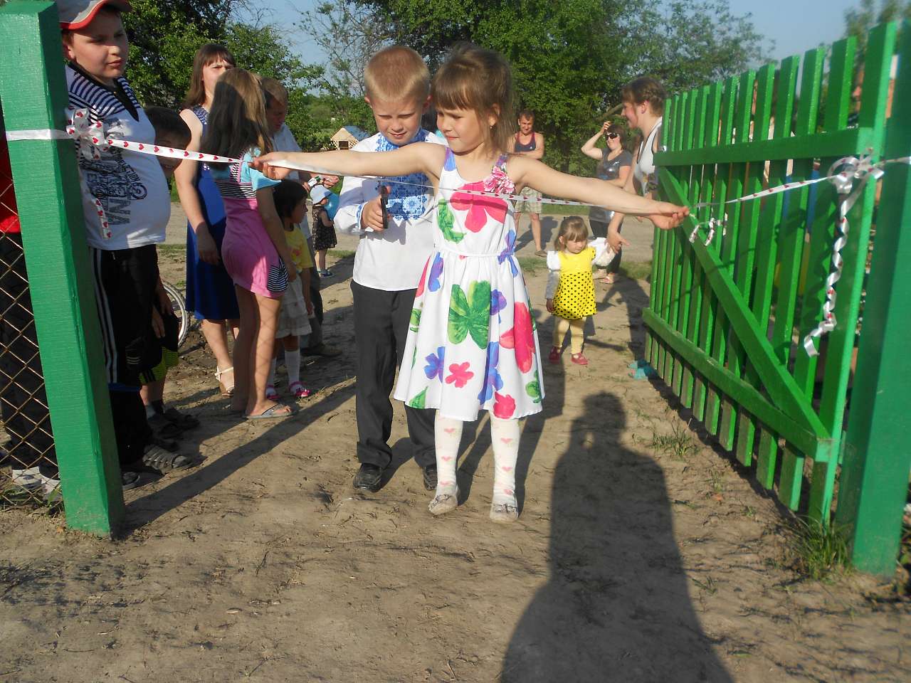 Дитячий майданчик  - Юнівка