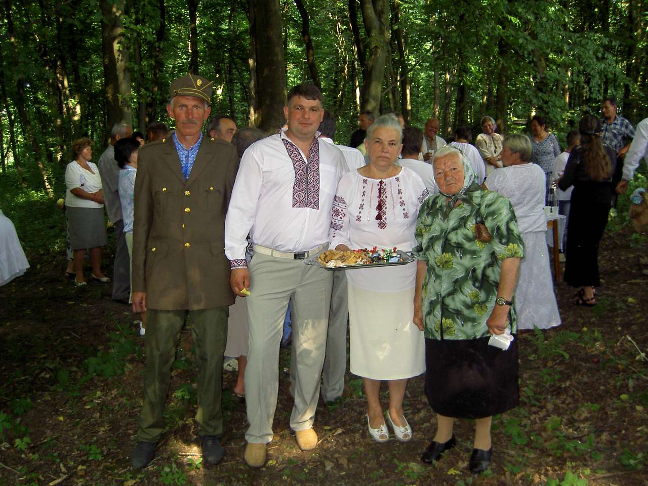 ЗЕЛЕНІ СВЯТА Букачівці 2014р. - Bukachivtsi