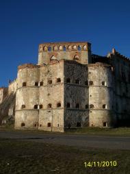 МІЖ БУГОМ І БУЖКОМ