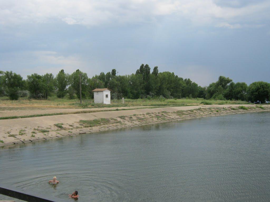 Набережне з panoramio.com - Набережне