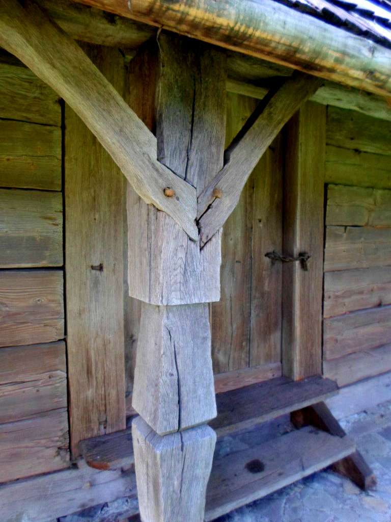 Церква Воздвиження Чесного Хреста 1738 - Добрівляни