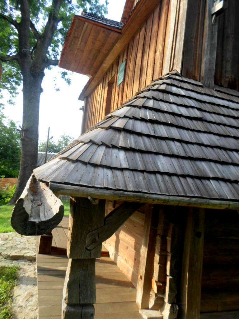 Церква Воздвиження Чесного Хреста 1738 - Добрівляни