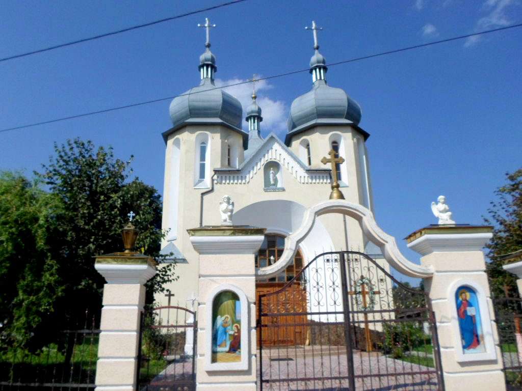 Культові споруди - Новый Роздол