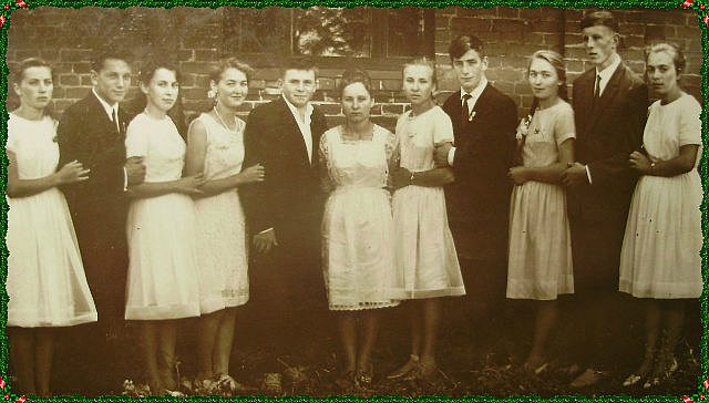 Жителі  села - Будеи