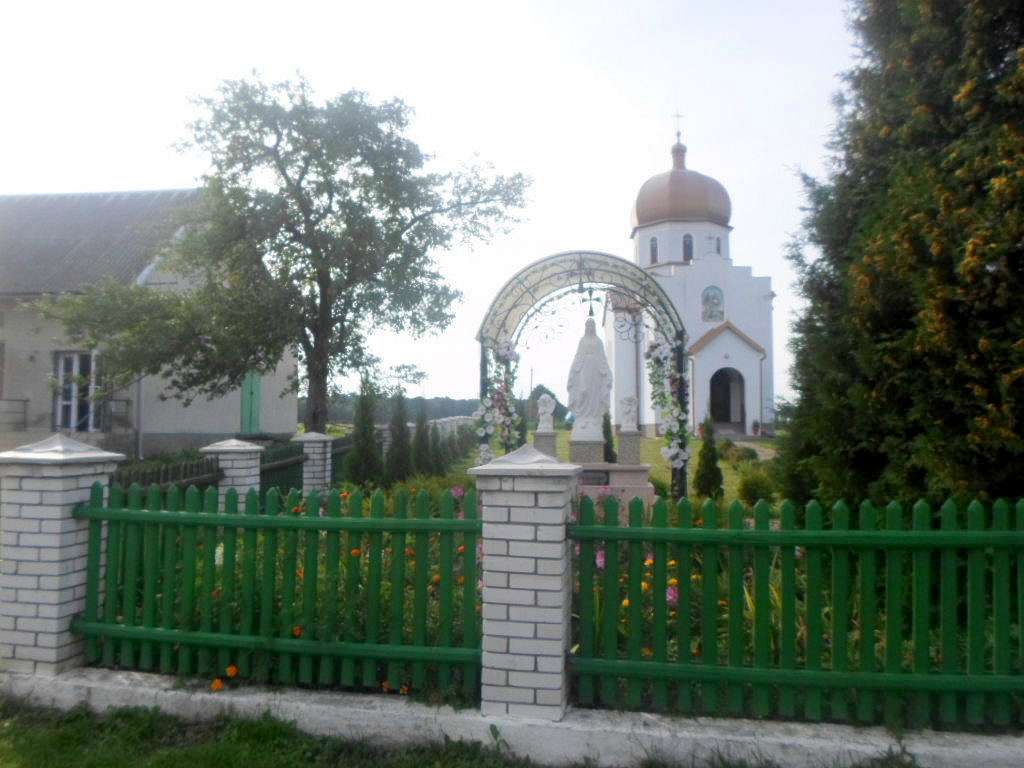 Храм св.первоверховних апостолів Петра і Павл - Ярушичи