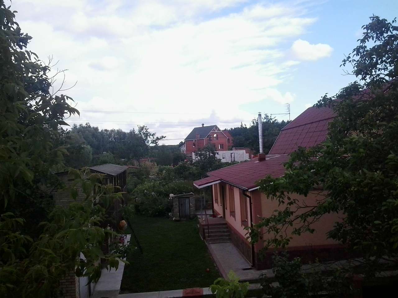 БІЛЯ ЧОРНОГО ОЗЕРА - Петрушки