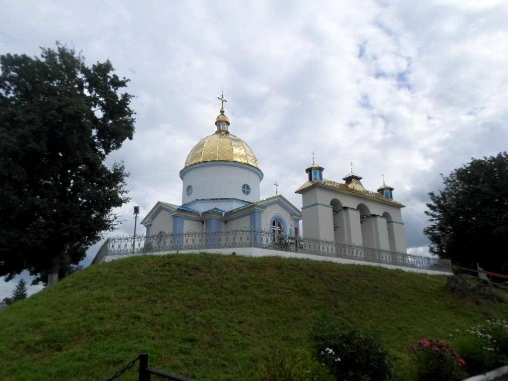 Церква Пресвятої Трійці - Опильско