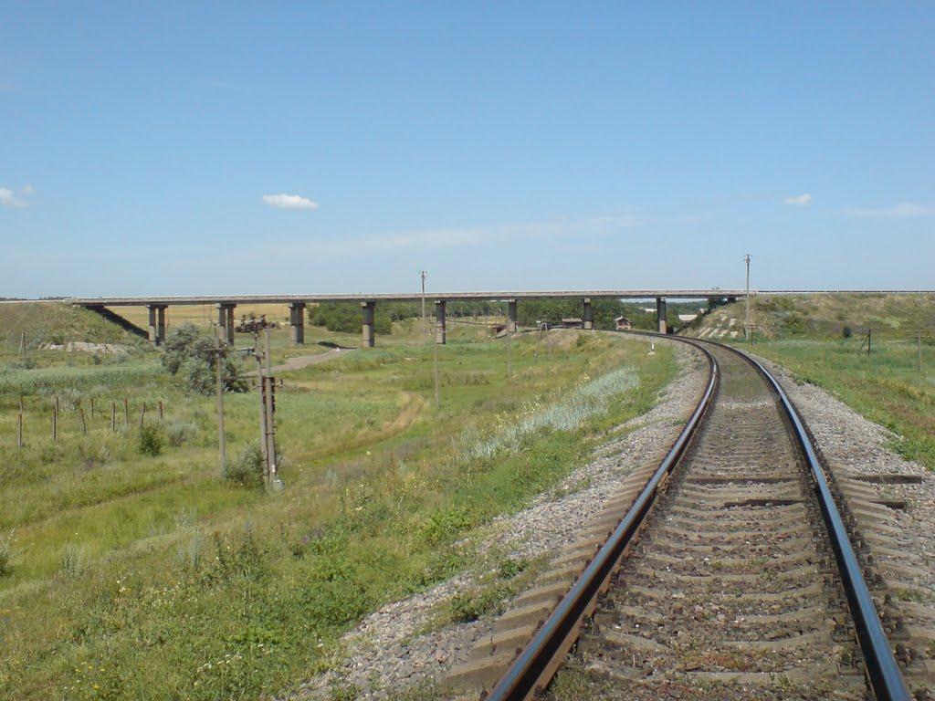 Луначарське з panoramio.com - Азовское