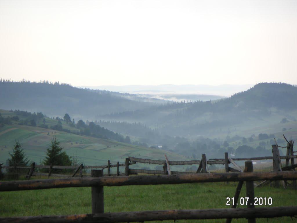 Карпатське з panoramio.com - Карпатське