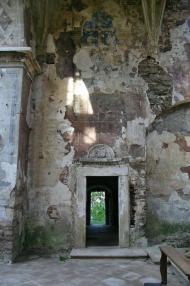 ЗРУЙНОВАНИЙ КОСТЕЛ