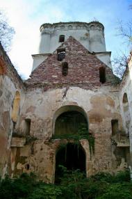 ЗРУЙНОВАНИЙ КОСТЕЛ