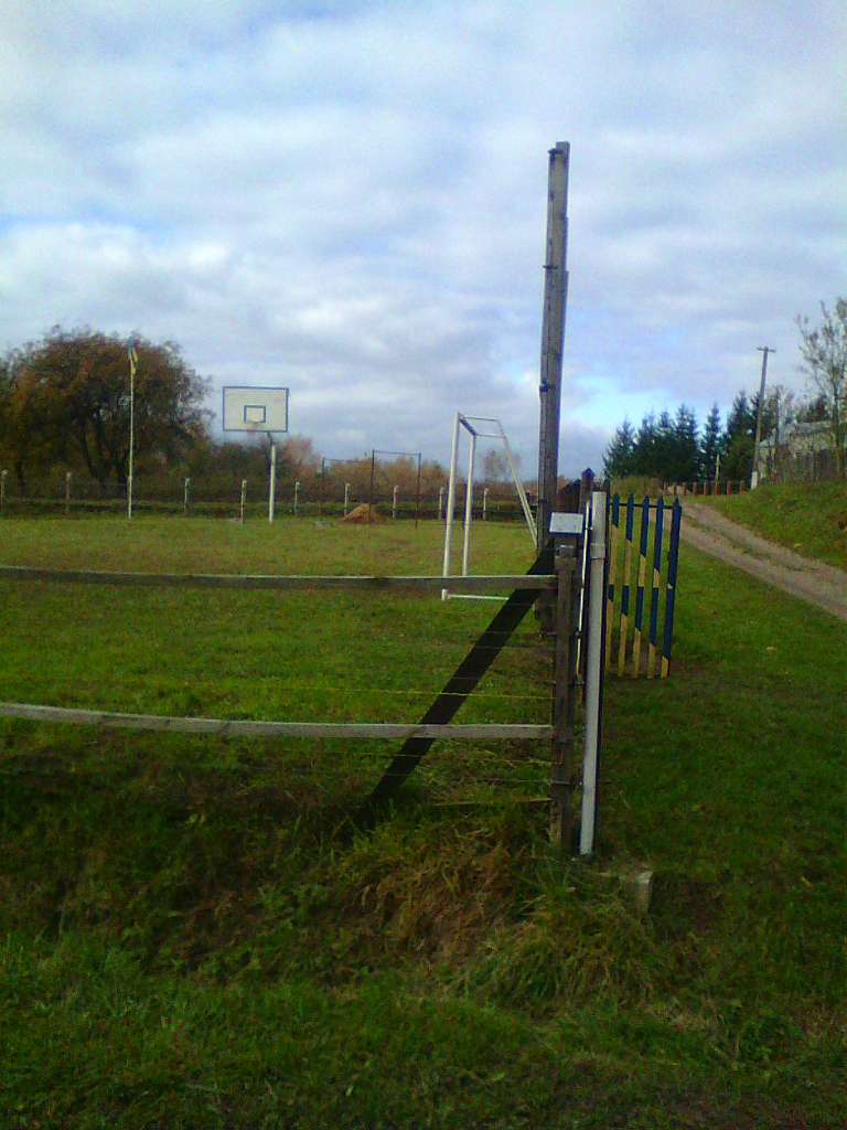 Дитячий майданчик в Малинові - Малинів