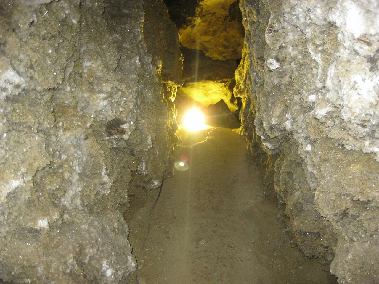 ПЕЧЕРА КРИШТАЛЕВА - Кривче