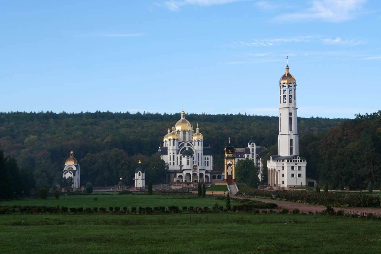 ЗАРВАНИЦЯ - СВЯТА ЗЕМЛЯ - Зарваница