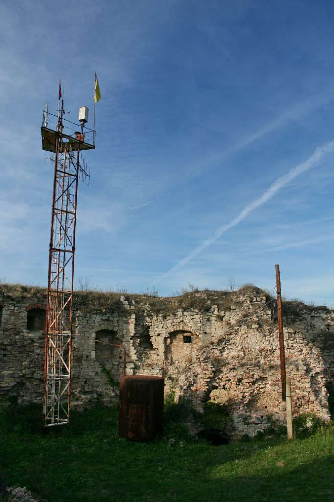 РУЇНИ ФОРТЕЦІ - Язловець