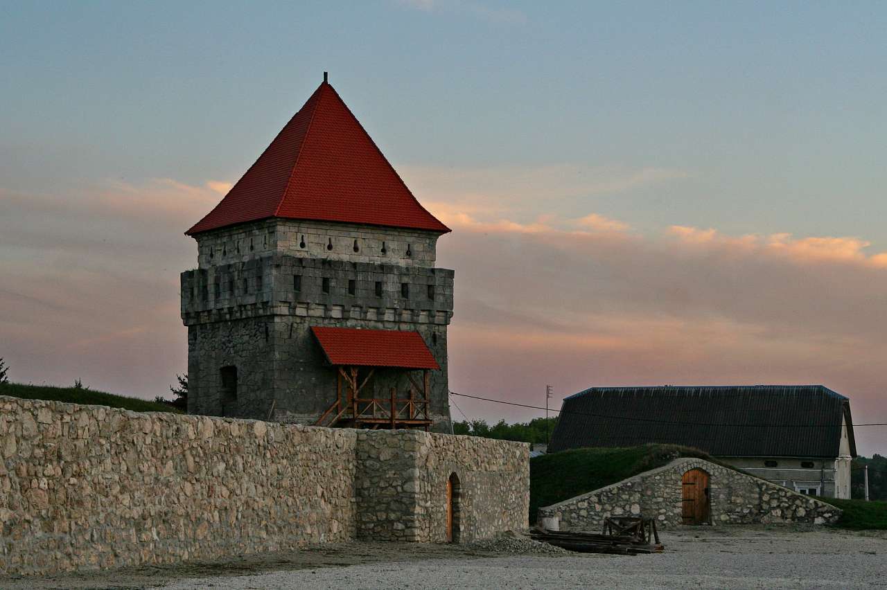 Скалатський замок - Скалат
