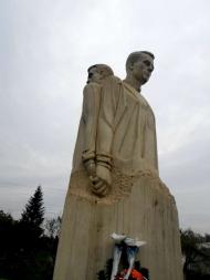 монумент Володимиру Тимчію-Лопатинському