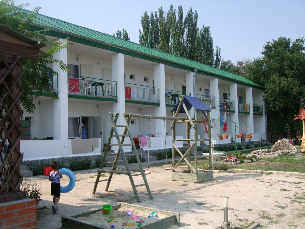 Геніченська Гірка з panoramio.com - Геническая Горка