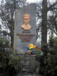Пам'ятник Остапу Нижанківському