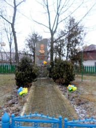 Пам'ятник Остапу Нижанківському