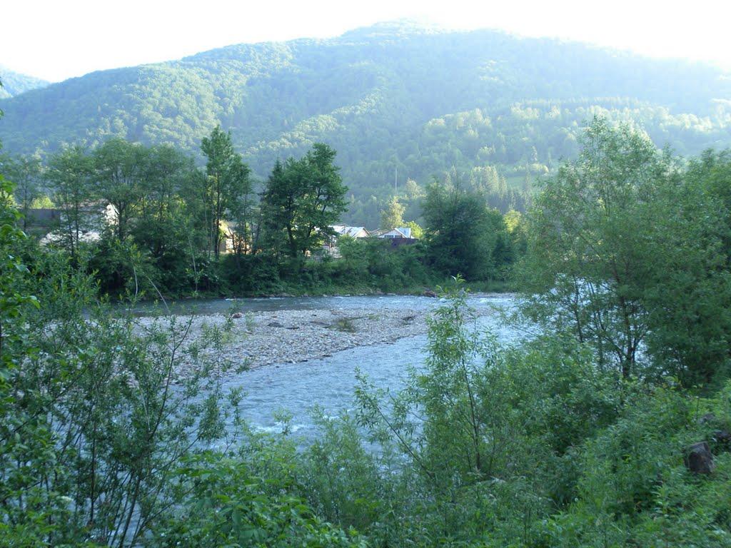 Усть-Чорна з panoramio.com - Усть-Чорна