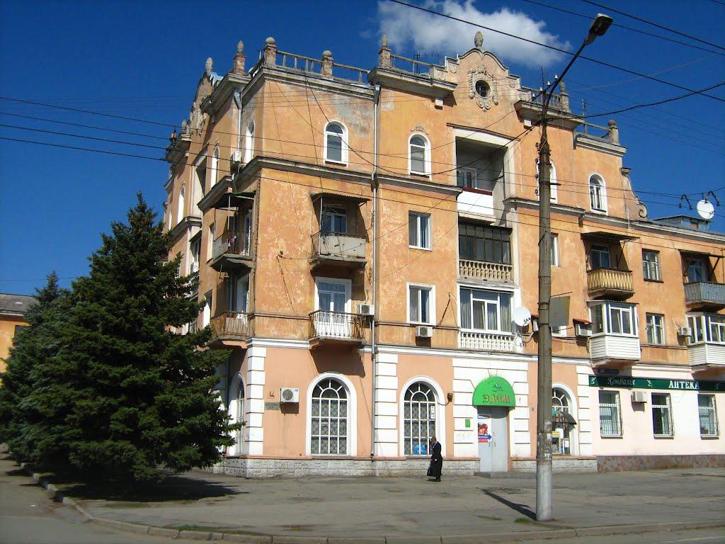 Кам'яне Поле з panoramio.com - Каменное Поле
