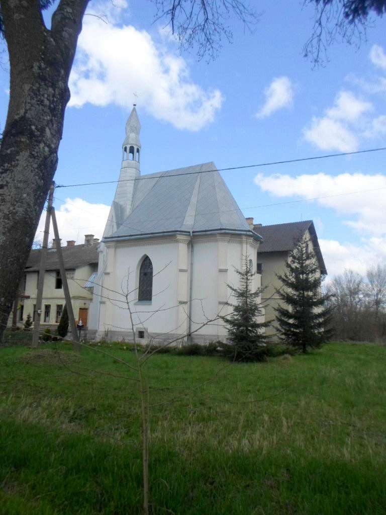 Неоготична каплиця - Гнездычев