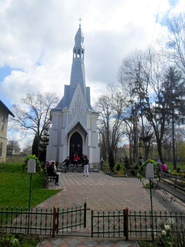 Неоготична каплиця - Гнездычев