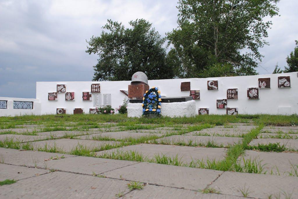 Підсереднє з panoramio.com - Подсреднее