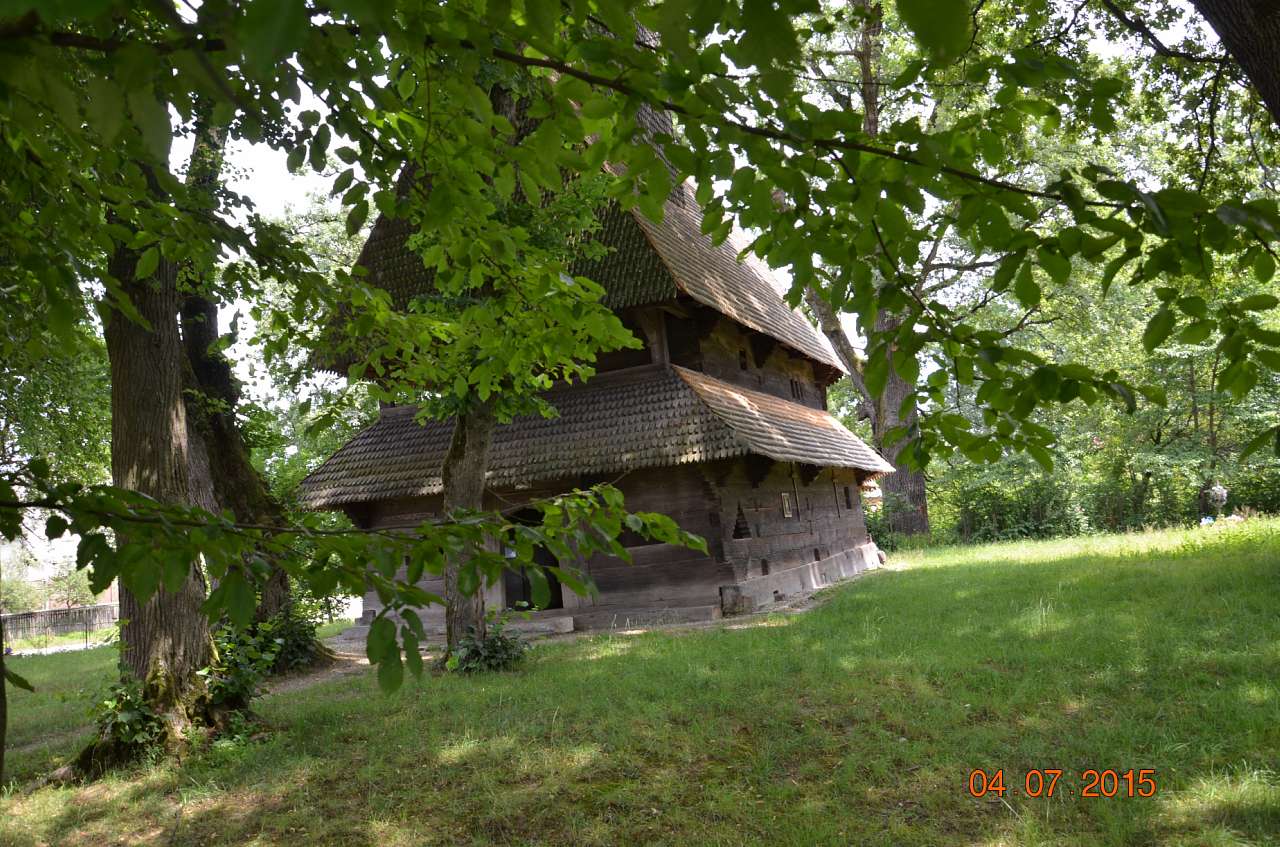 Крайніковський шедевр дерев'яної архітектури - Крайниково