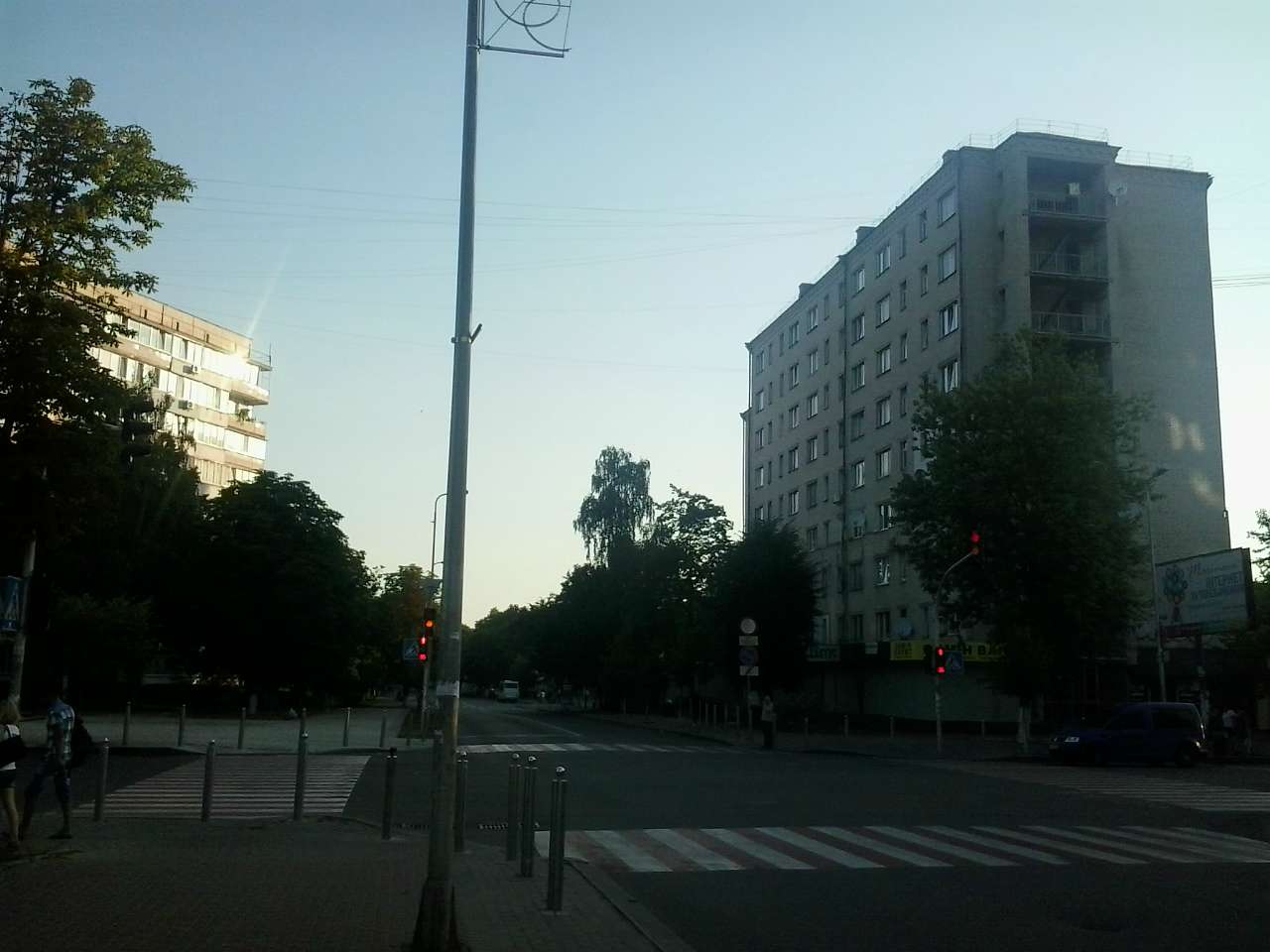 ГОЛОВНА ВУЛИЦЯ - Вишневе