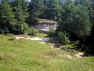 Печери, скелі