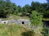 Печери, скелі