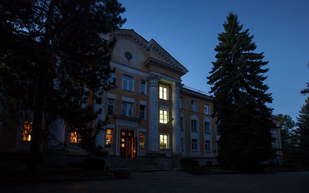 Научний з panoramio.com - Научний