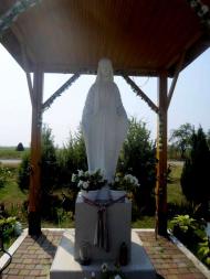 Скульптура Божої Матері