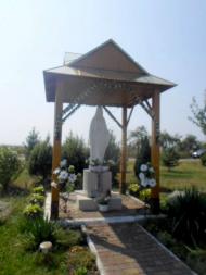 Скульптура Божої Матері