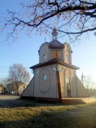 Капличка та хресна дорога