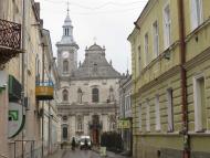 ВУЛИЧКАМИ ЗОЛОЧІВА