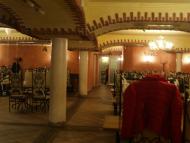 КАФЕ, ШАШЛИЧНІ, РЕСТОРАНИ