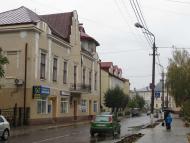 ВУЛИЧКАМИ ЗОЛОЧІВА