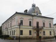 ВУЛИЧКАМИ ЗОЛОЧІВА