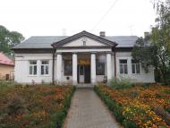 ВУЛИЧКАМИ ЗОЛОЧІВА